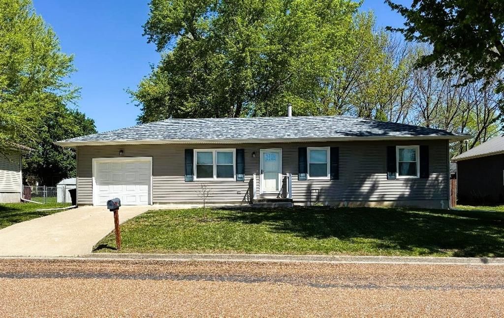 304 SE 10th Street Terrace, Concordia, MO