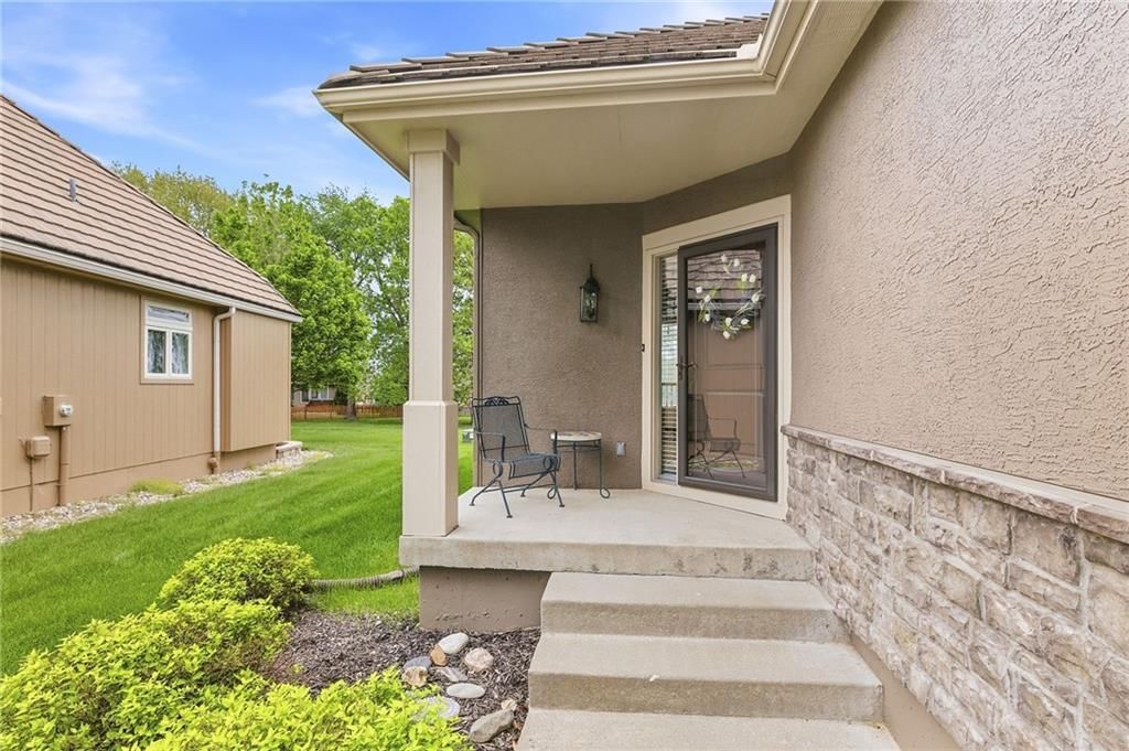 4237 Park Springs Drive — photo 3