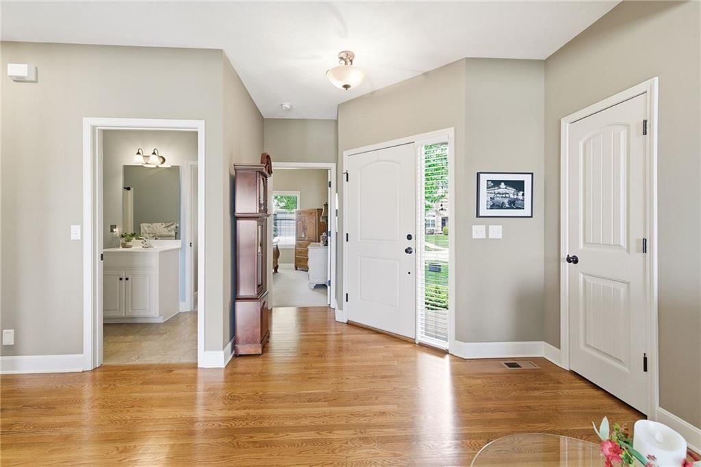 4237 Park Springs Drive — photo 4