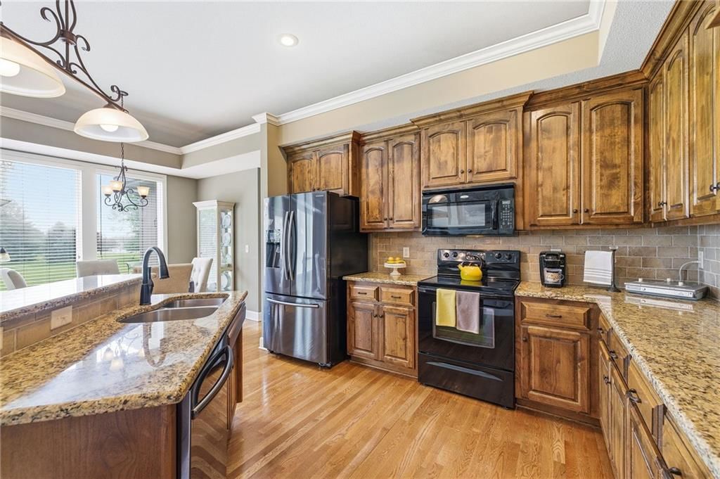 4237 Park Springs Drive — photo 13