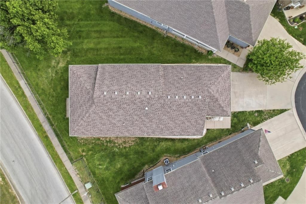 419 NW Wimbleton Court — photo 35