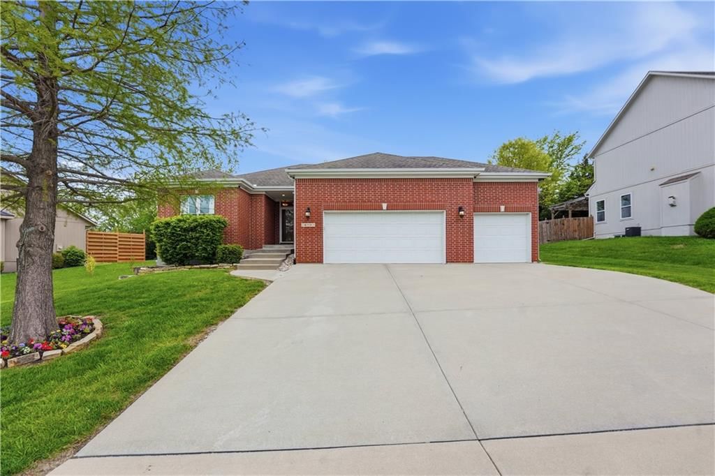20903 W 72nd Terrace, Shawnee, KS