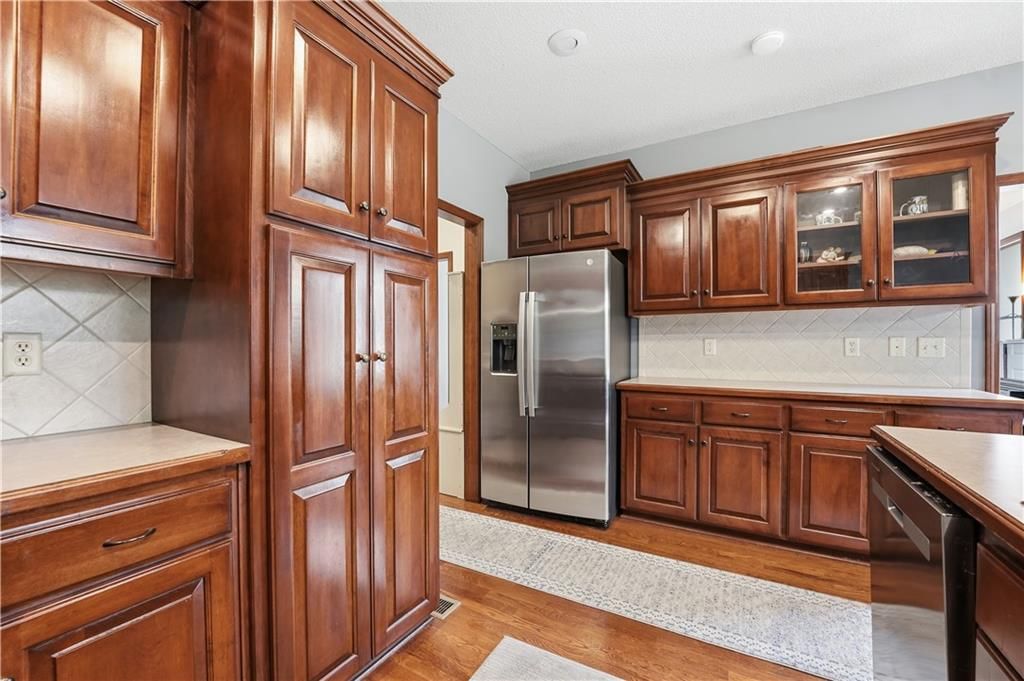 20903 W 72nd Terrace — photo 5