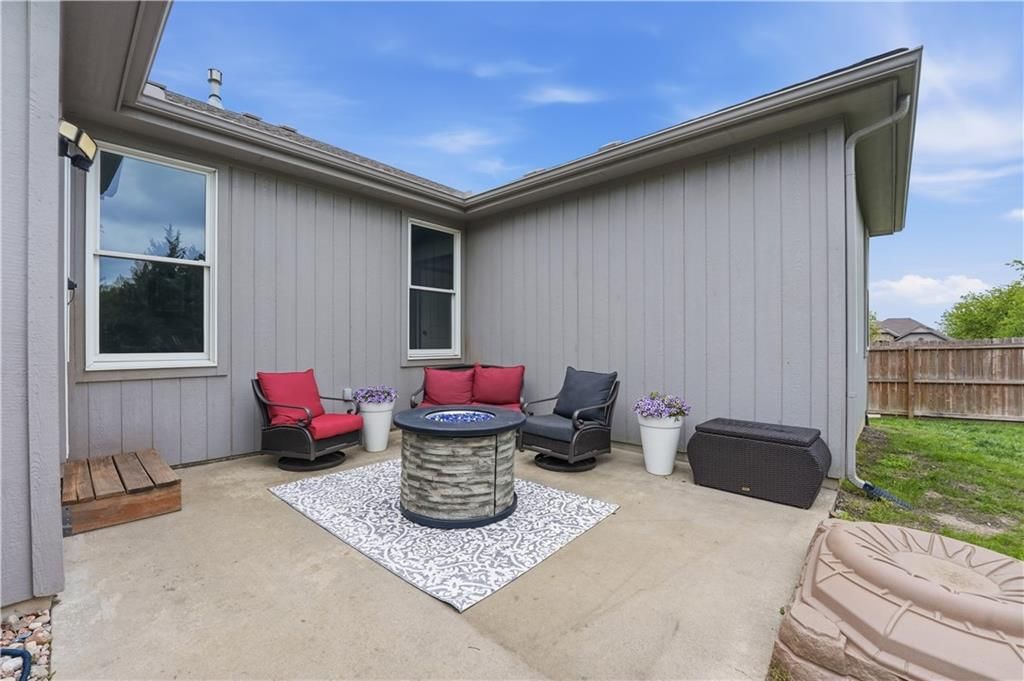 20903 W 72nd Terrace — photo 27