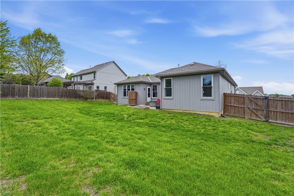 20903 W 72nd Terrace — photo 30