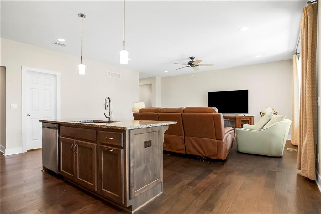 23602 W 92nd Street — photo 8