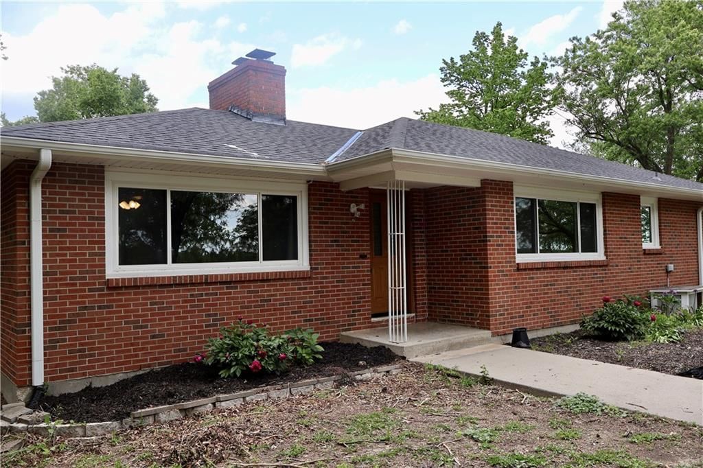 281 SW 200th Road, Centerview, MO