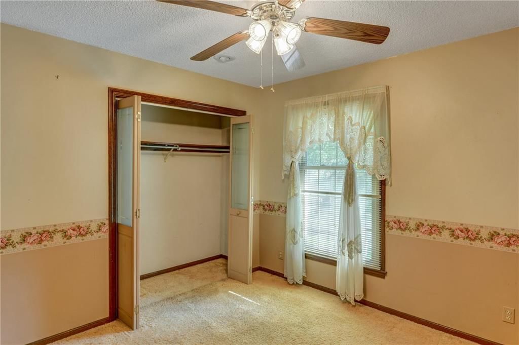 10434 Bradshaw Street — photo 18