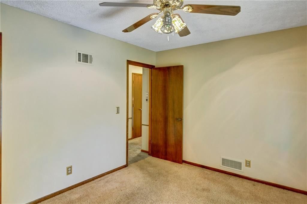 10434 Bradshaw Street — photo 24