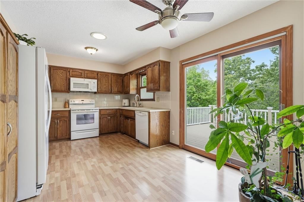 12338 W 105TH Terrace — photo 11