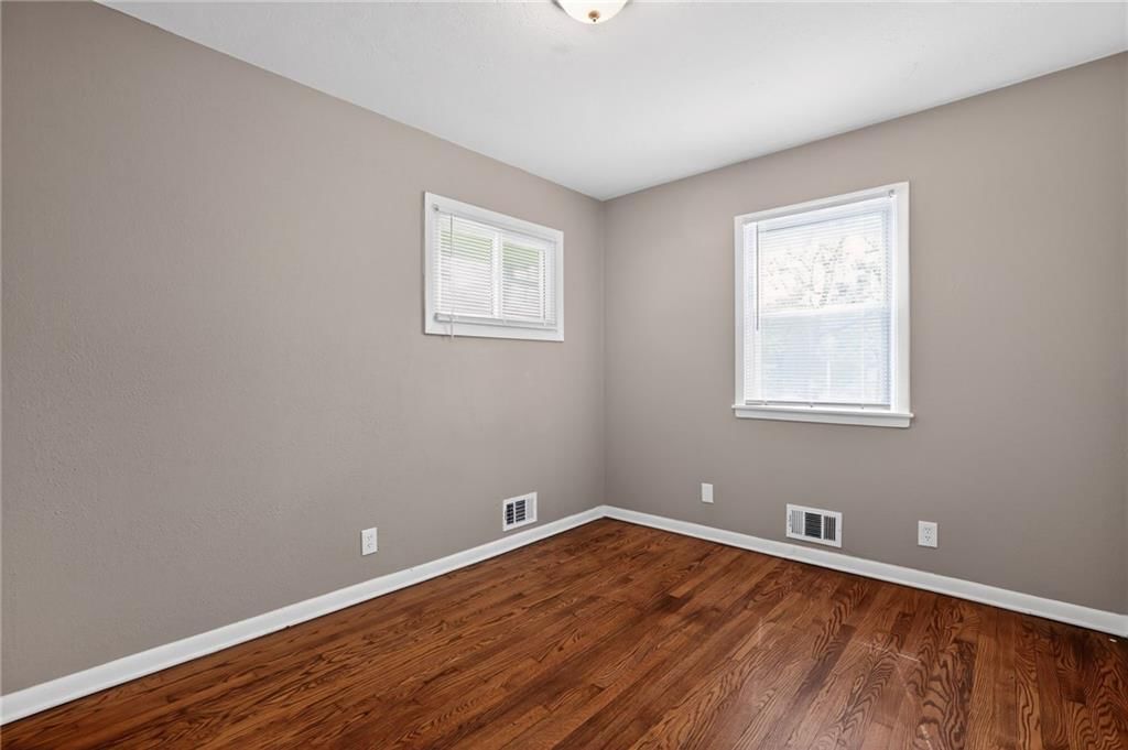 7608 E 48th Terrace — photo 16