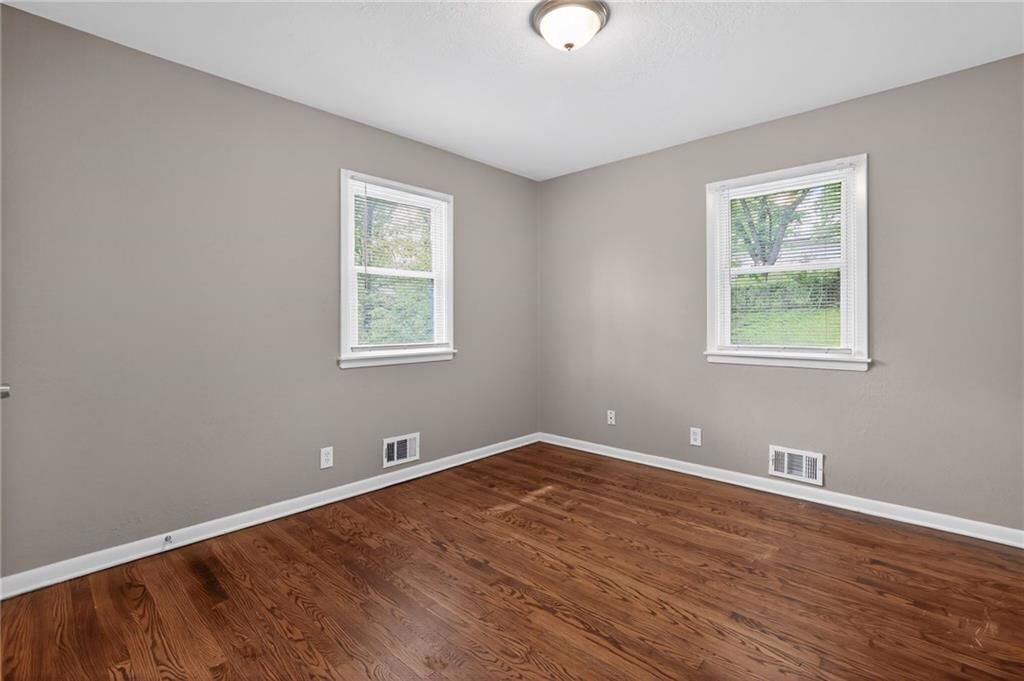 7608 E 48th Terrace — photo 17