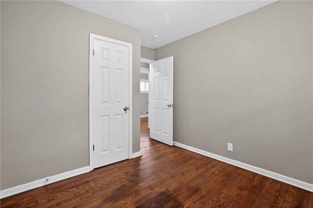 7608 E 48th Terrace — photo 25