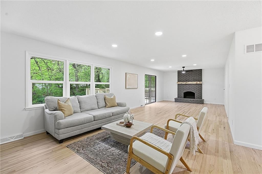 1480 Hemlock Drive — photo 10