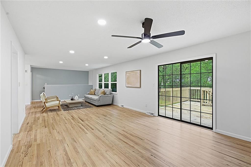 1480 Hemlock Drive — photo 14