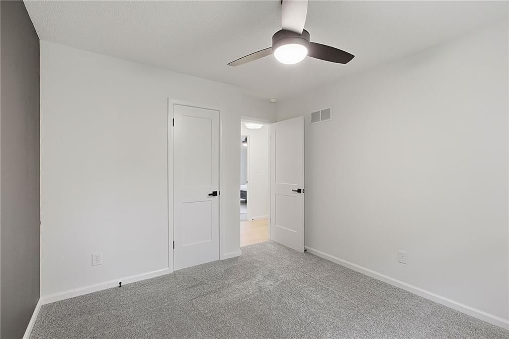 1480 Hemlock Drive — photo 17