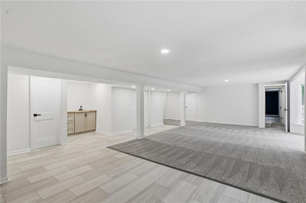 1480 Hemlock Drive — photo 30