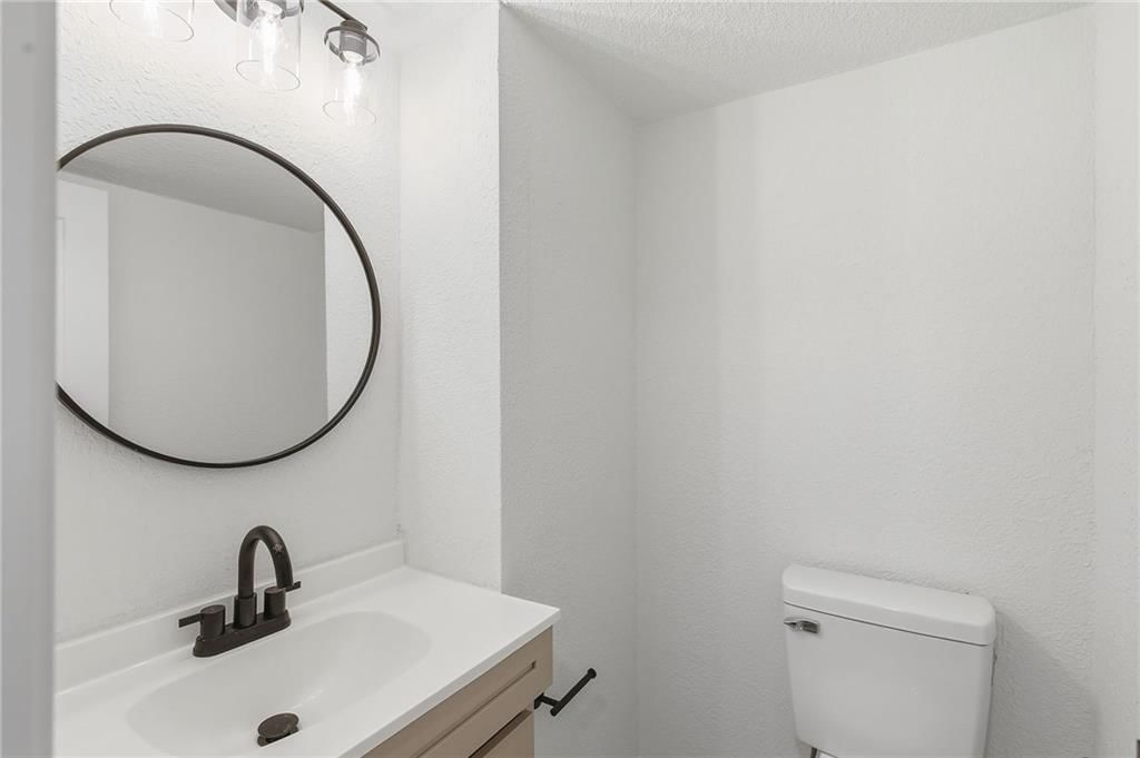 1480 Hemlock Drive — photo 31