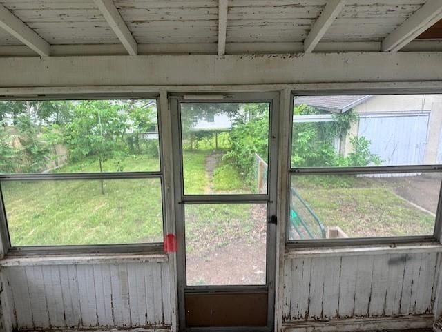 229 S Oak Street — photo 13