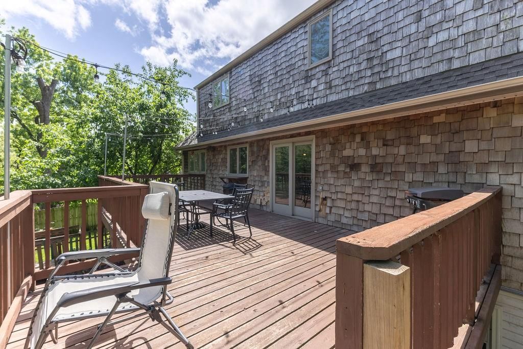 5210 Mockingbird Lane — photo 47