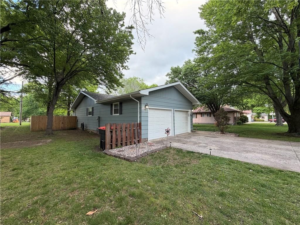 505 E 25th Street — photo 3