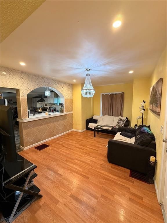 108 E Jefferson Street — photo 4