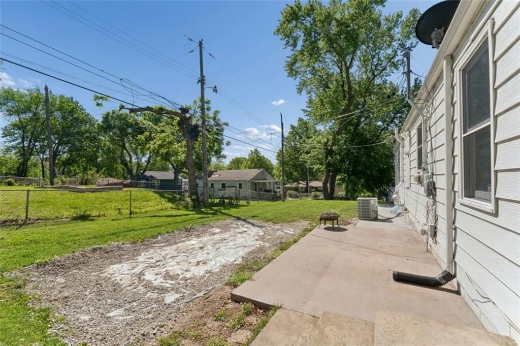 1619 N 44th Street — photo 31