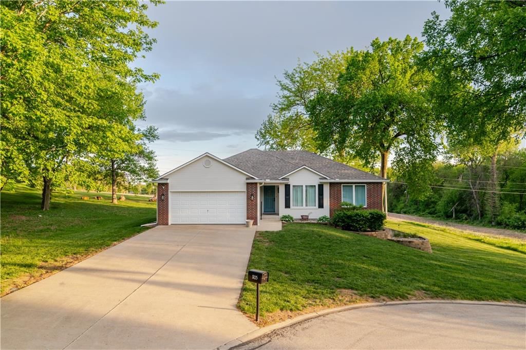 1105 Summerfield Court — photo 2