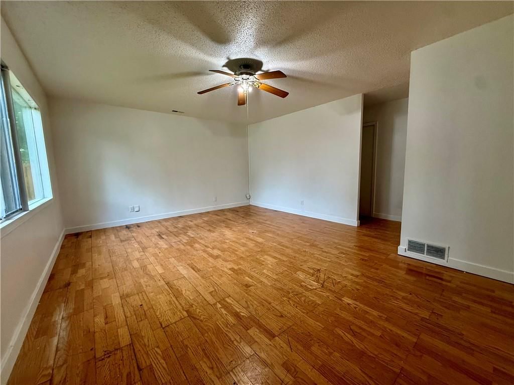 1531 Wedgewood Drive — photo 8