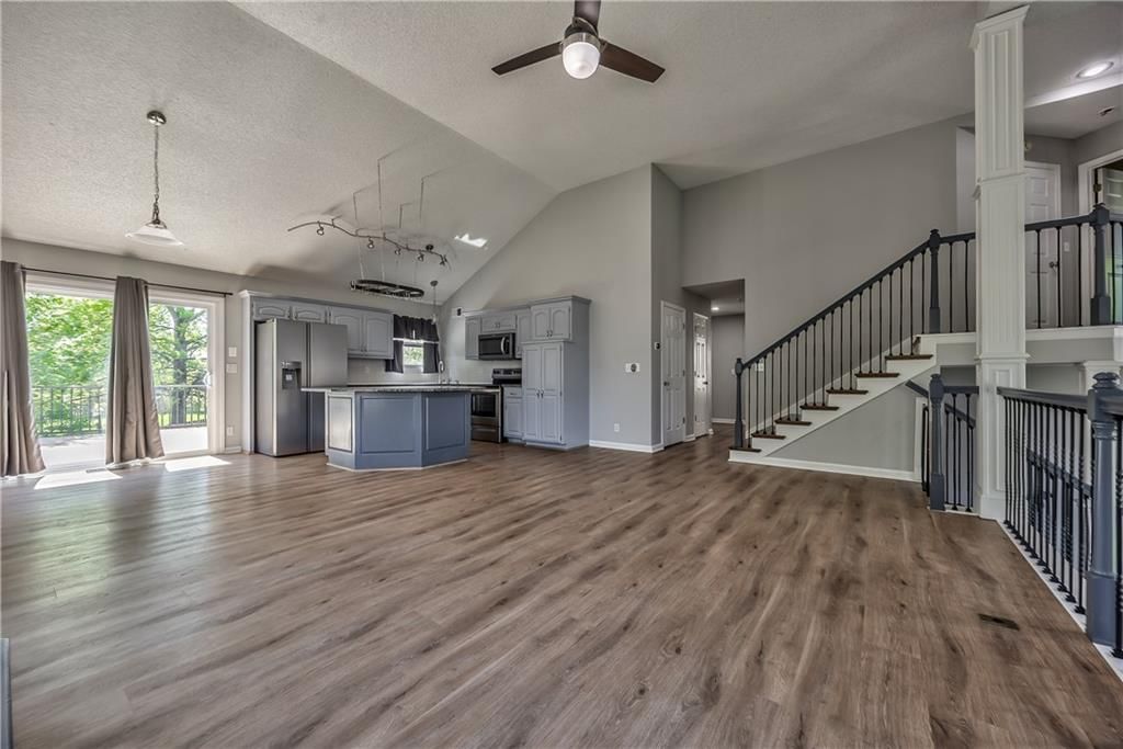 16249 W 156th Terrace — photo 4