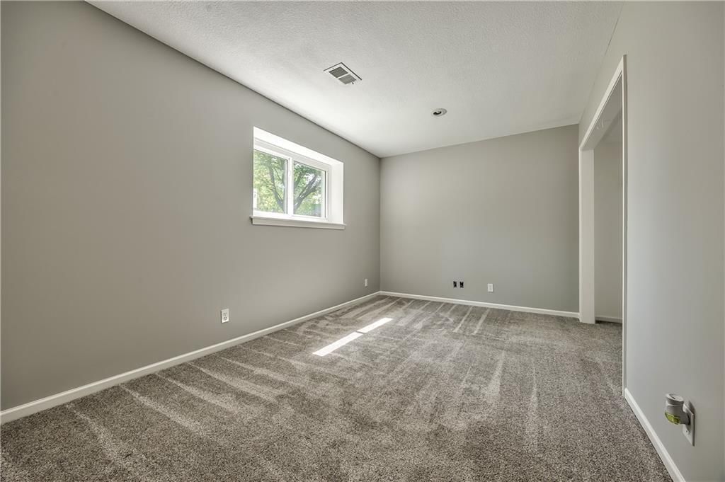 16249 W 156th Terrace — photo 17