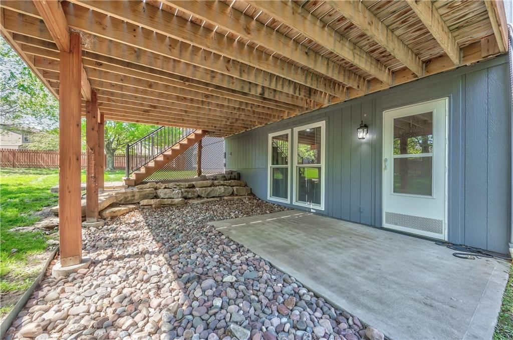 16249 W 156th Terrace — photo 32