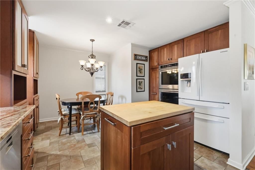 4557 Walnut Street — photo 11
