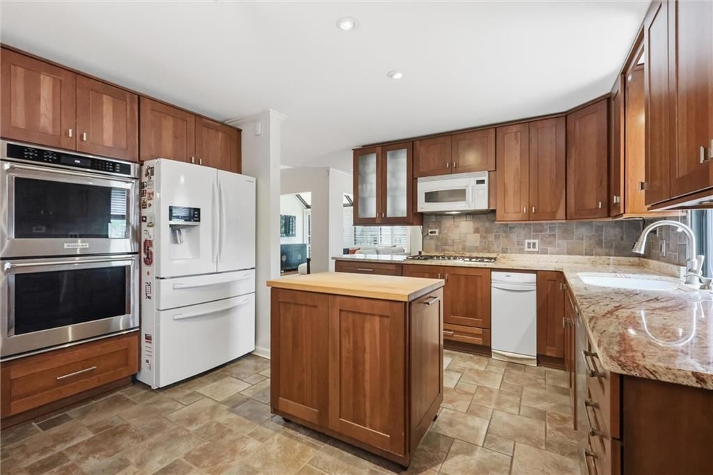 4557 Walnut Street — photo 12