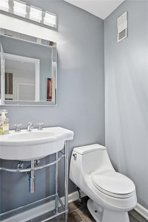 4557 Walnut Street — photo 13