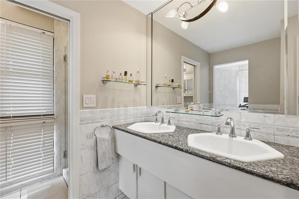 4557 Walnut Street — photo 15