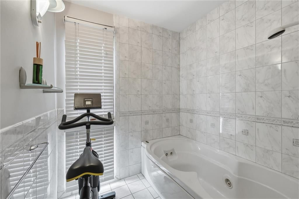 4557 Walnut Street — photo 16