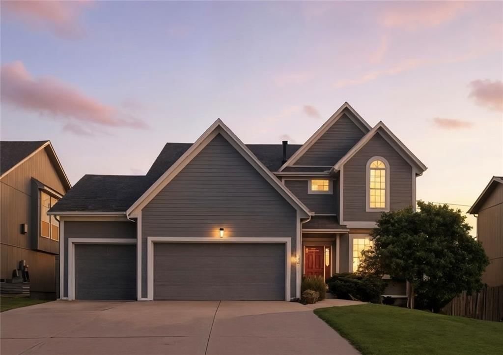 5825 Millbrook Street — photo 2