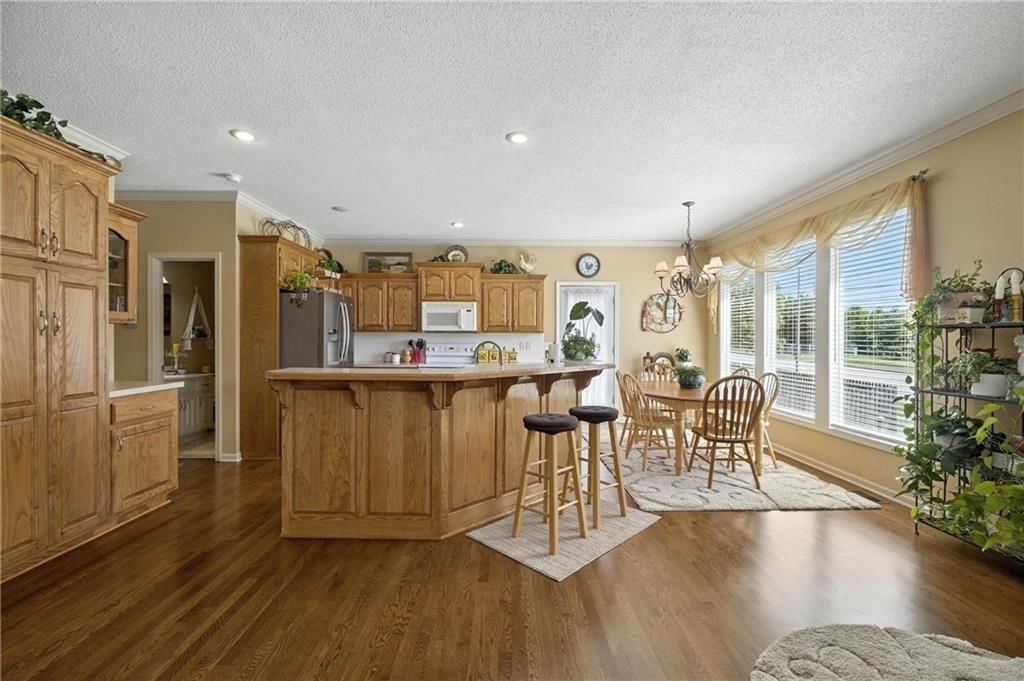 5825 Millbrook Street — photo 6
