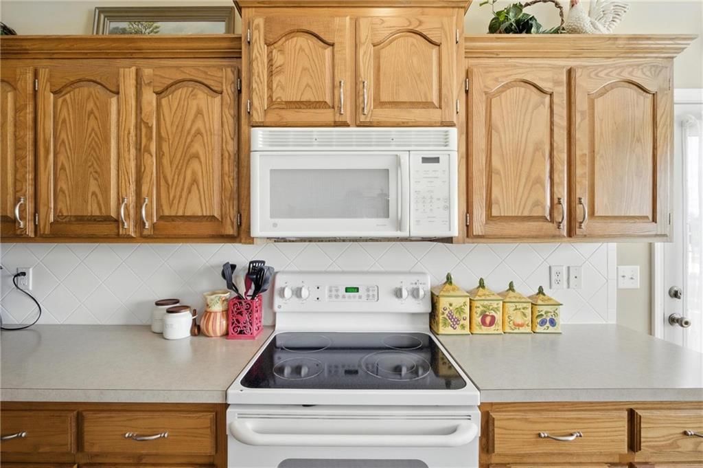 5825 Millbrook Street — photo 8
