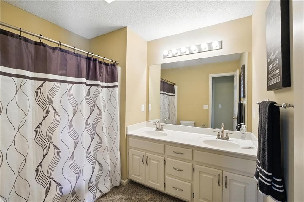 5825 Millbrook Street — photo 25