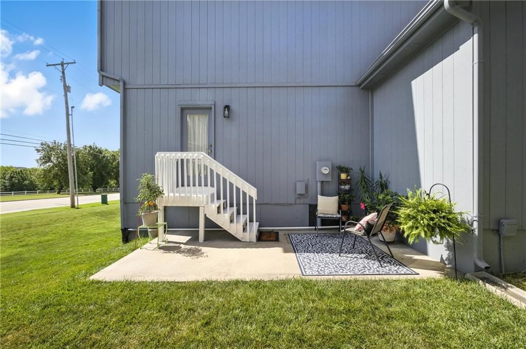 5825 Millbrook Street — photo 36
