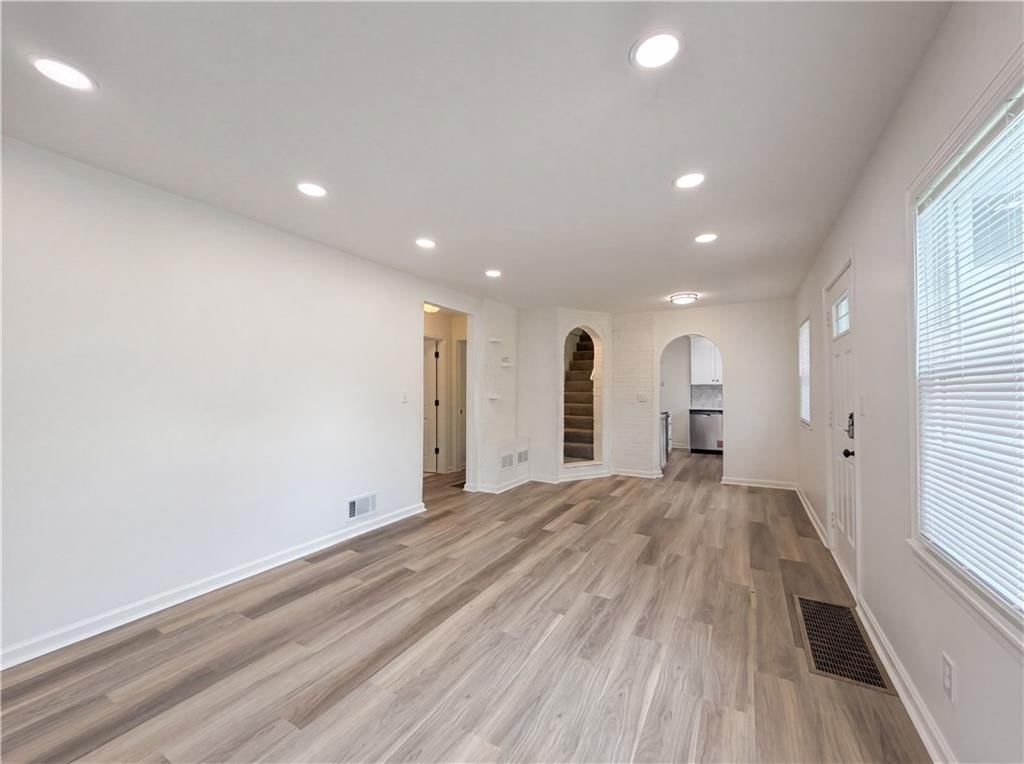 5525 Yecker Avenue — photo 3