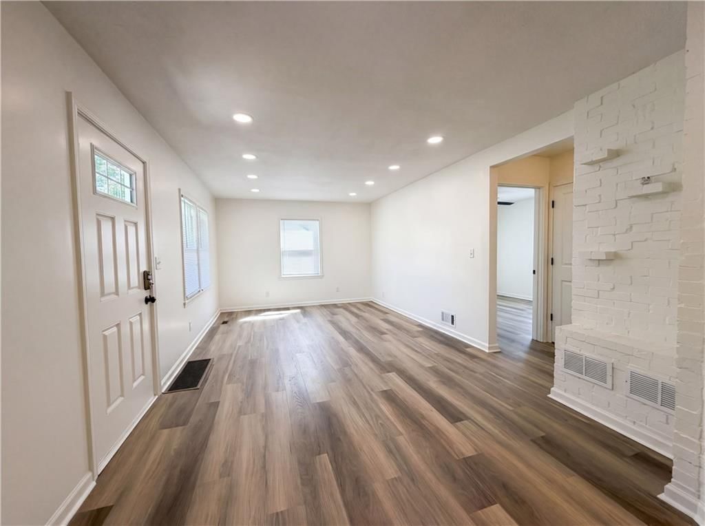 5525 Yecker Avenue — photo 11