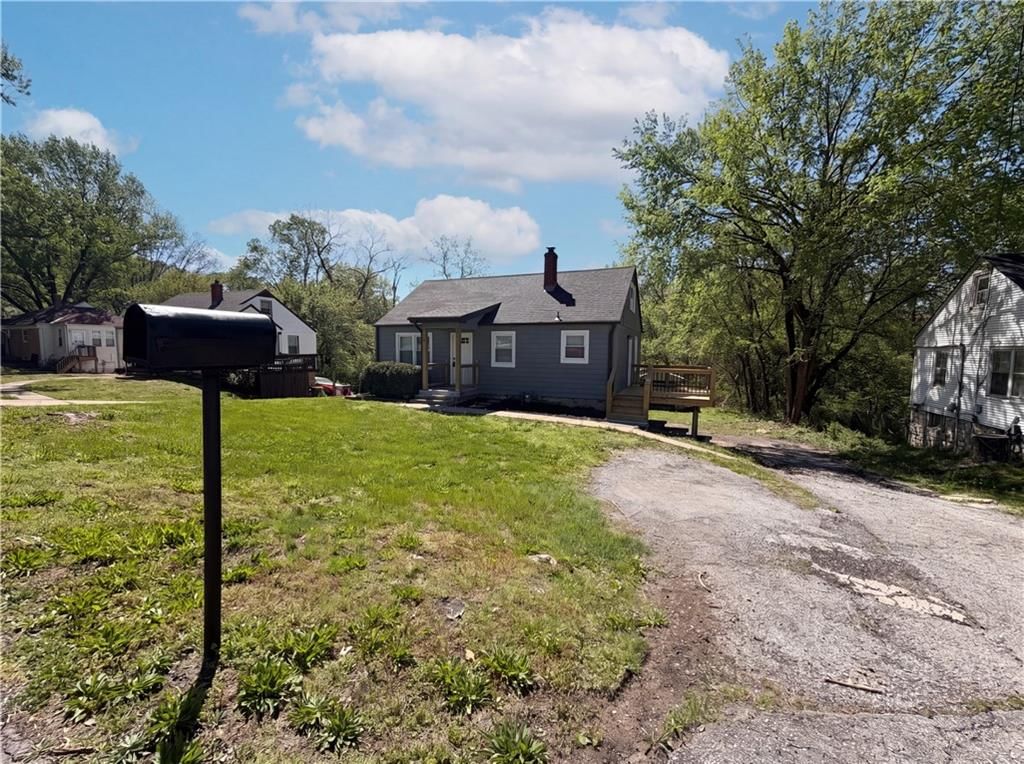 5525 Yecker Avenue — photo 15