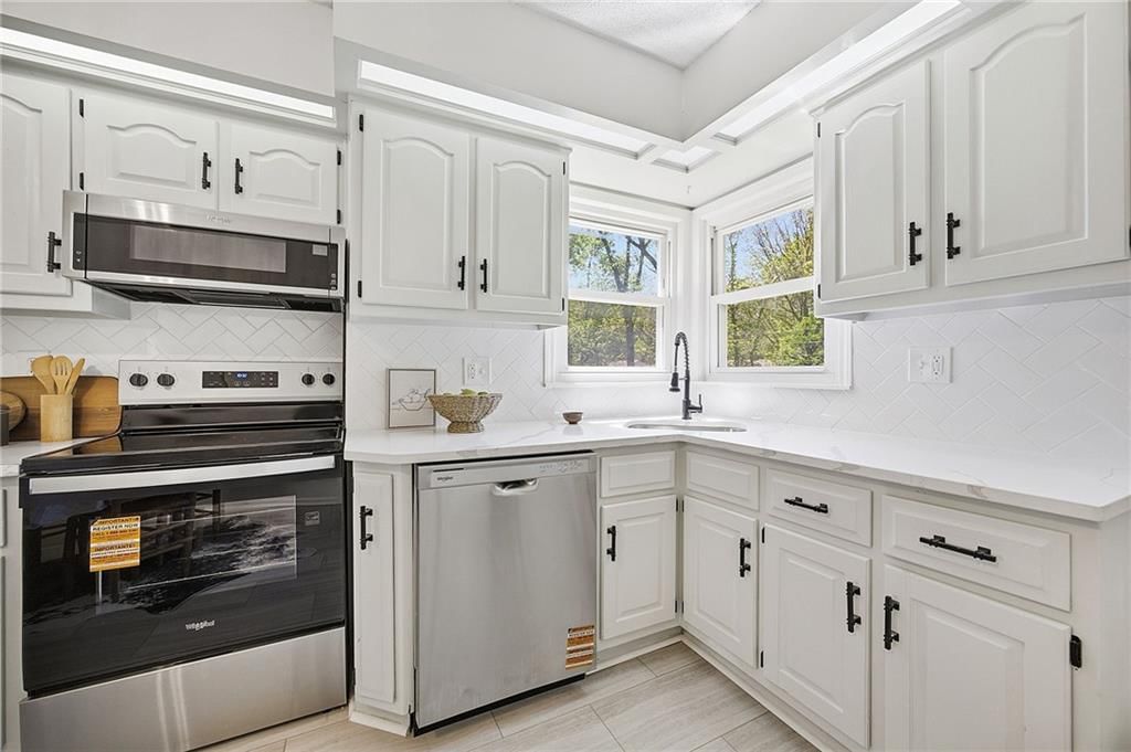 8118 Mackey Street — photo 13