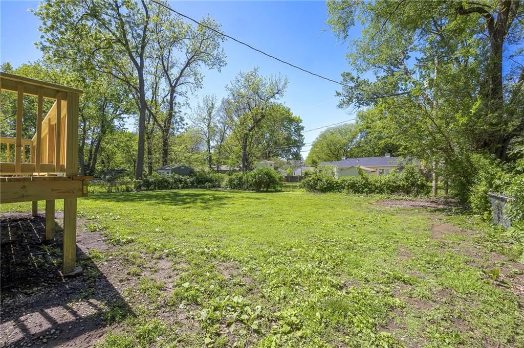 8118 Mackey Street — photo 20