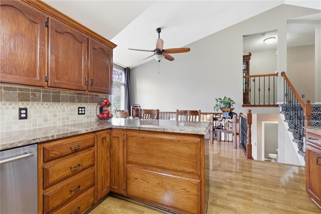 914 Elm Court — photo 13