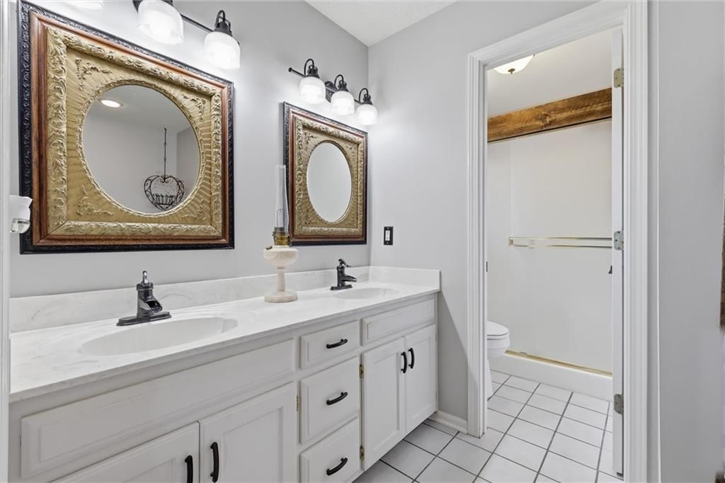 914 Elm Court — photo 17