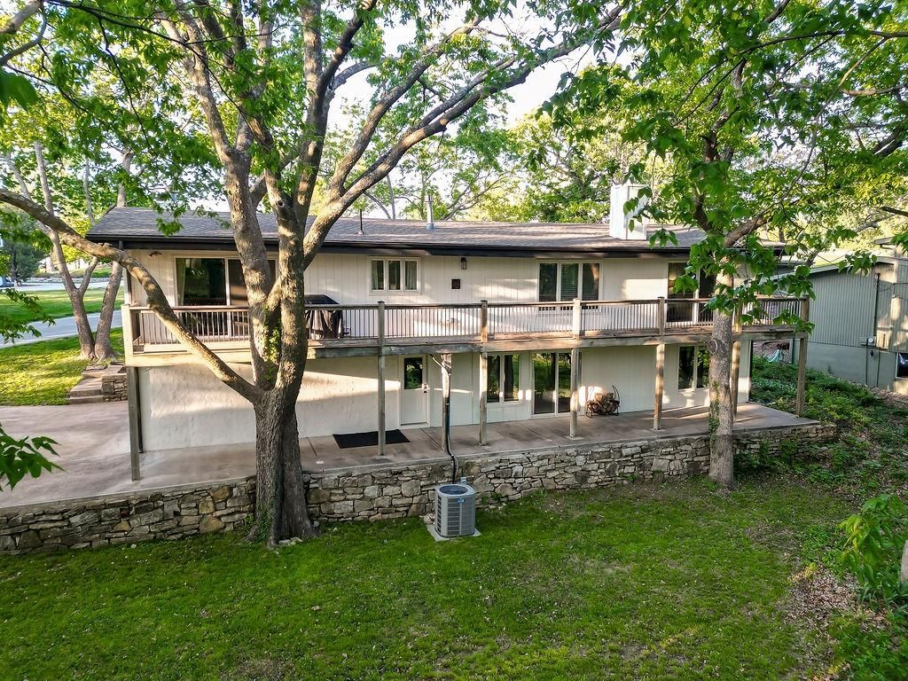 250 Arapaho Circle — photo 40